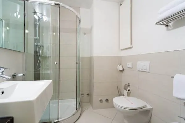 Suite Hotel Elite Boloňa 4*,  Itálie